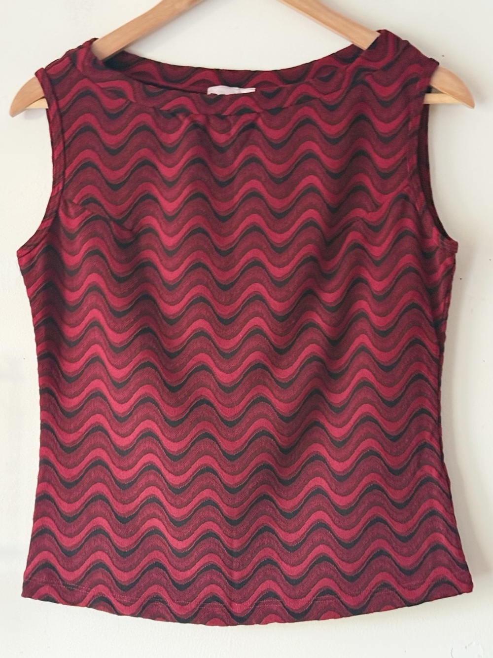 Rave City Vintage 90s Y2K Red Black Wave Pattern Boat Neck Tank Top Size Large